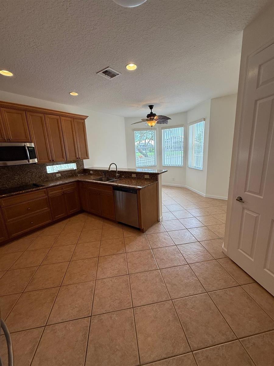 12039 Oakvista Drive, Boynton Beach FL 33437 photo 4