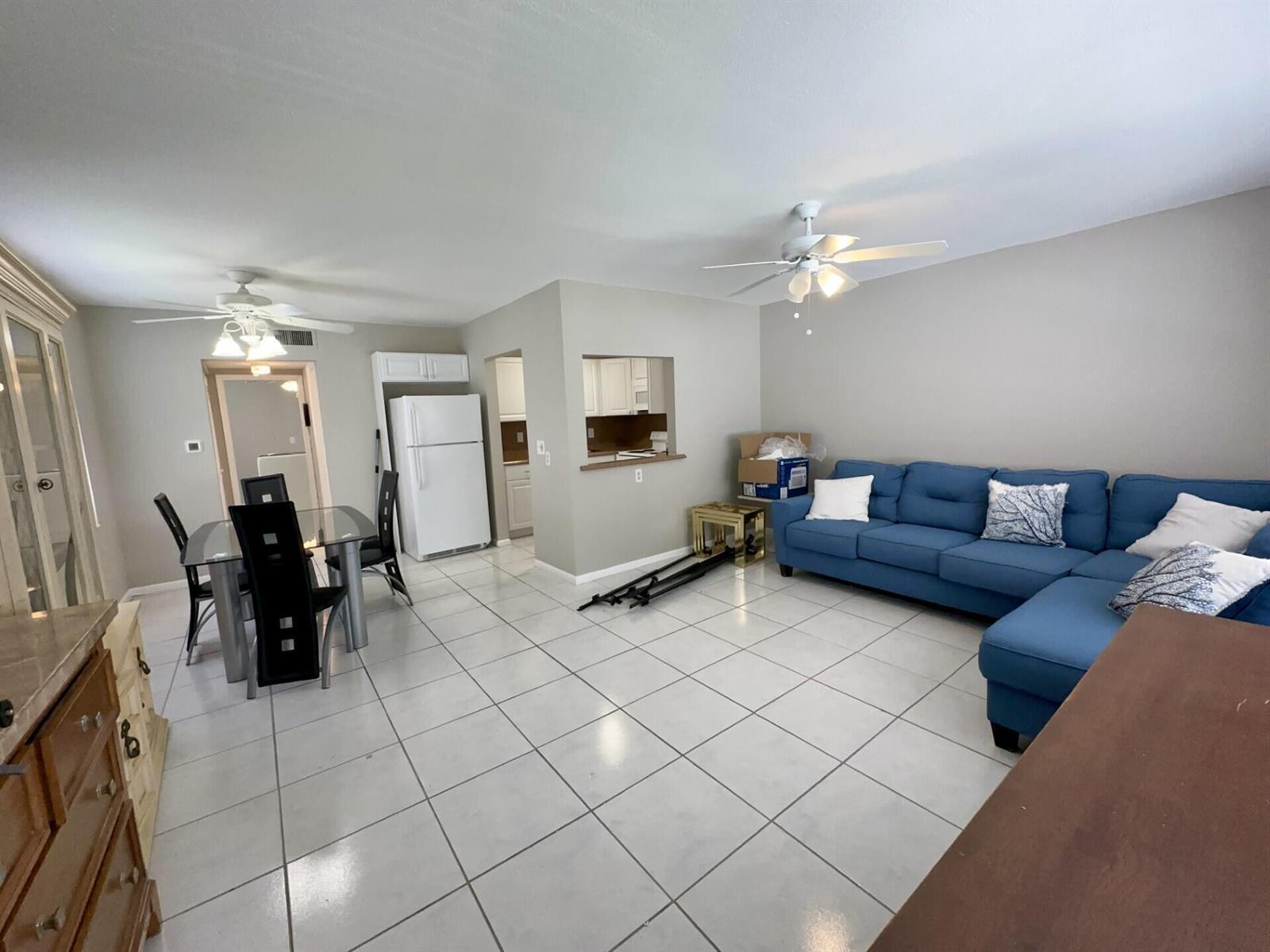165 Coventry G, West Palm Beach FL 33417