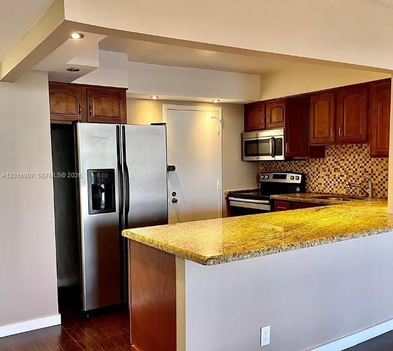 600 Three Islands Blvd # 304, Hallandale Beach FL 33009