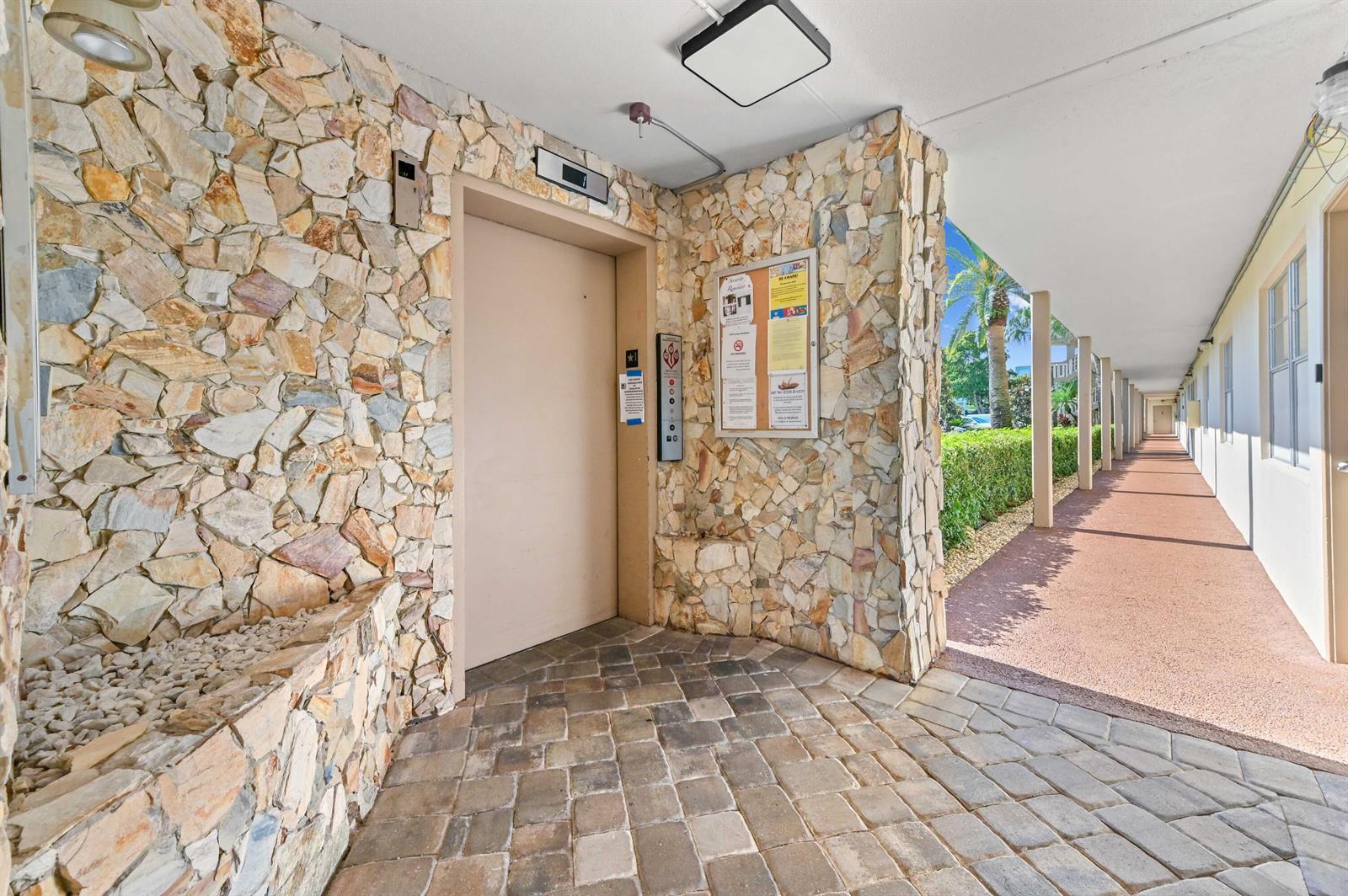 2303 Lucaya Lane # F3, Coconut Creek FL 33066 photo 2
