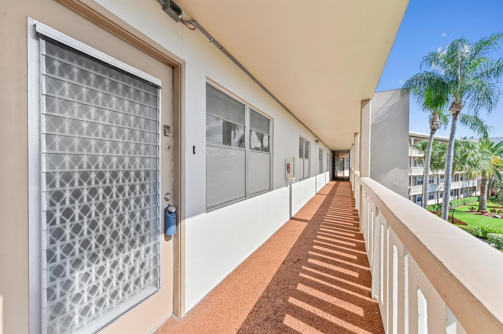 2303 Lucaya Lane # F3, Coconut Creek FL 33066 photo 3