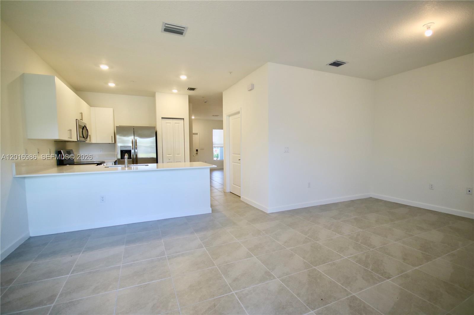 18426 SW 2nd St, Pembroke Pines FL 33029 photo 5