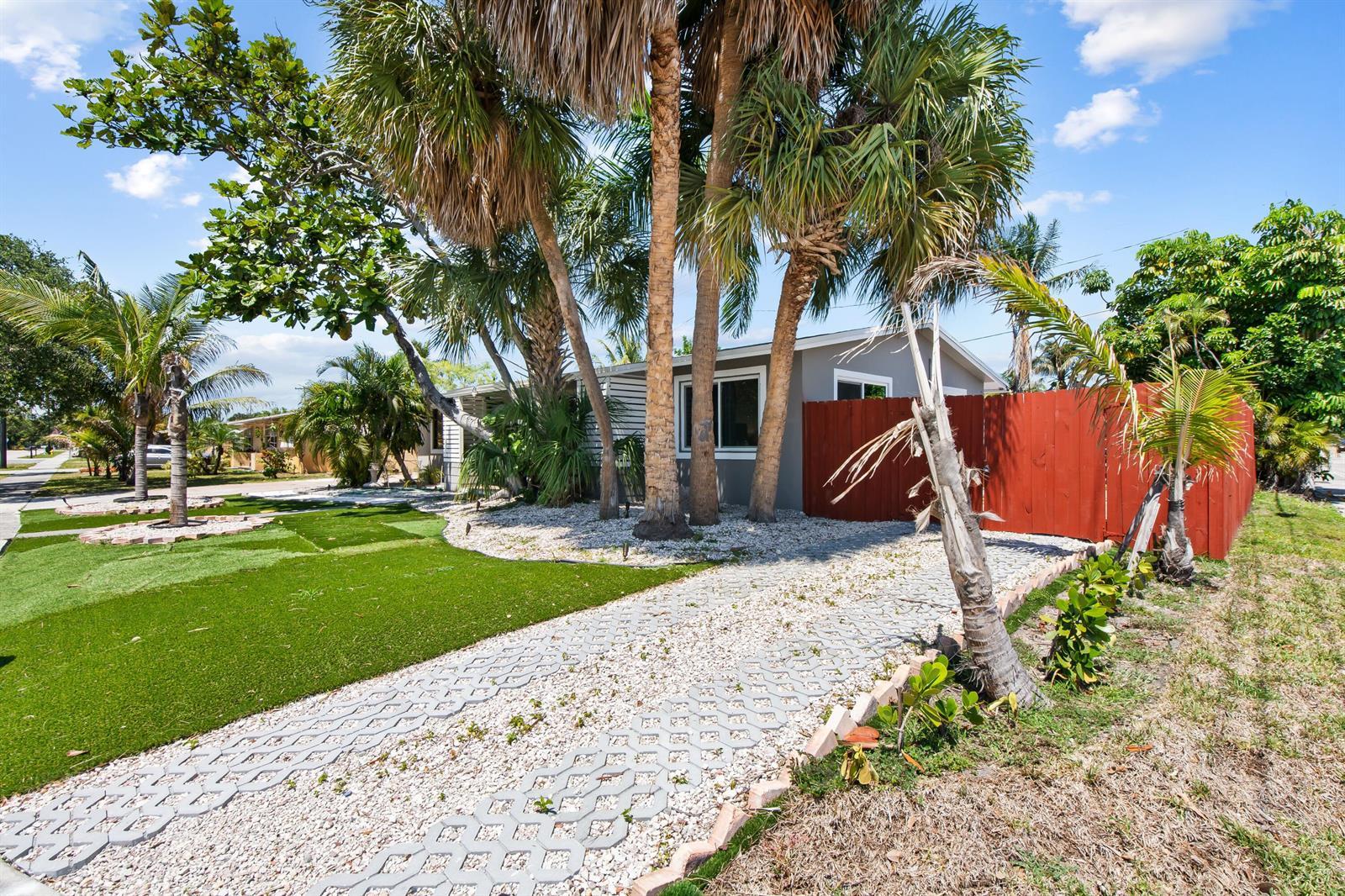 2300 NE 12th Avenue, Pompano Beach FL 33064 photo 3