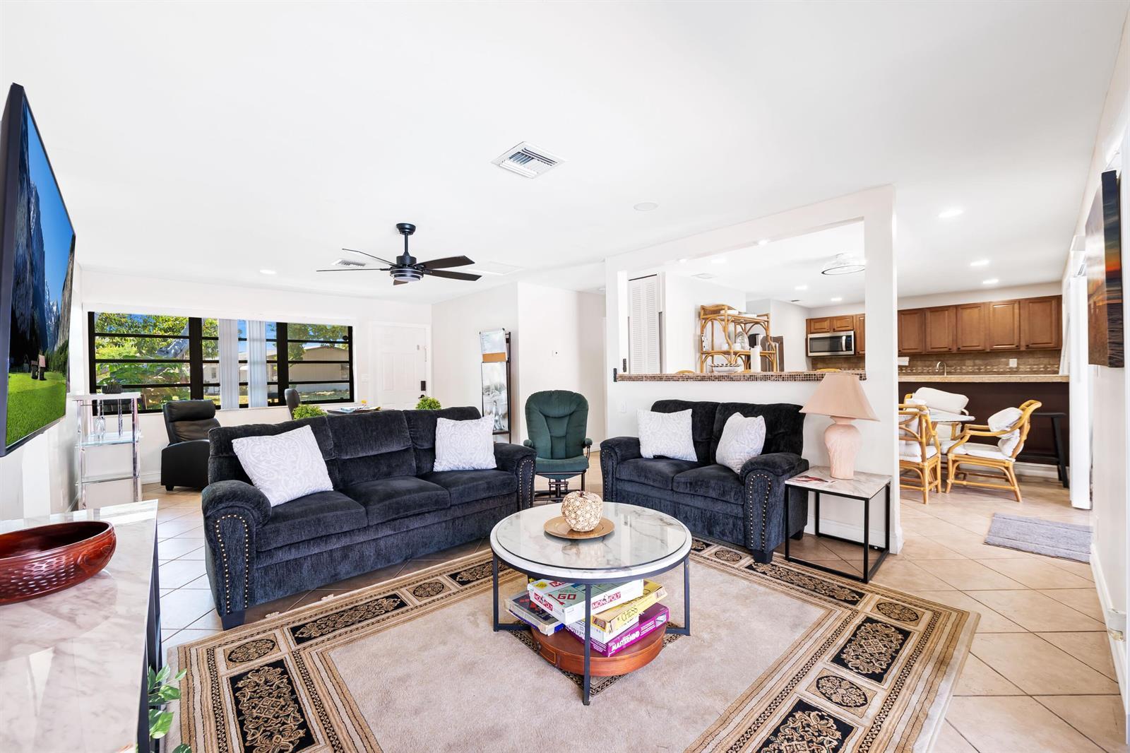 2300 NE 12th Avenue, Pompano Beach FL 33064 photo 4
