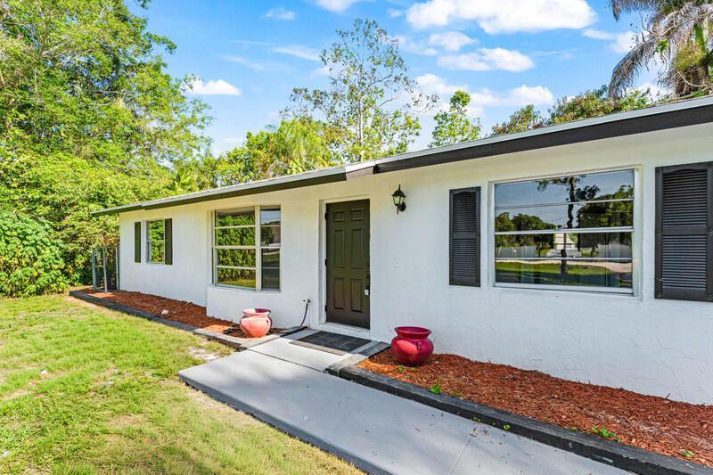 11852 N 47th Rd Road N, FL 33411 photo 3