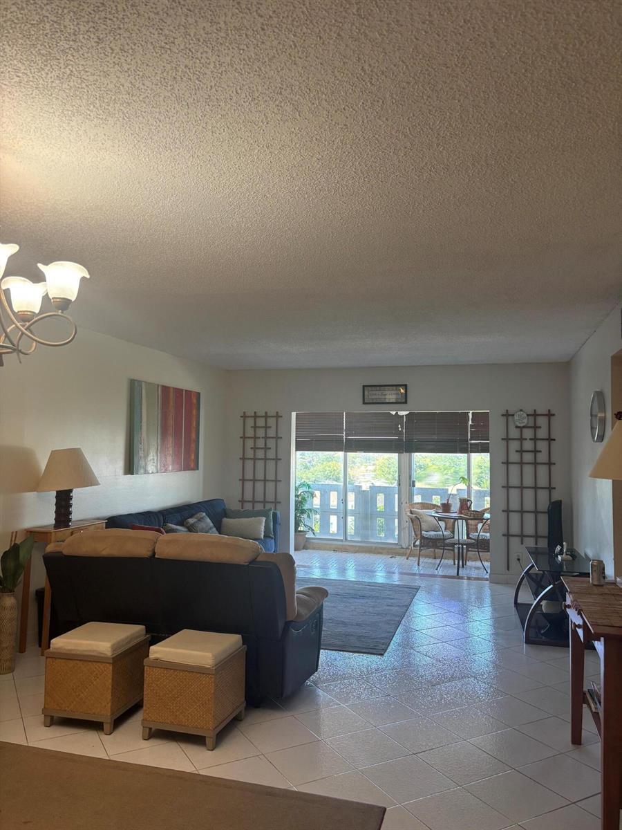 4350 Hillcrest Drive # 704, Hollywood FL 33021 photo 2