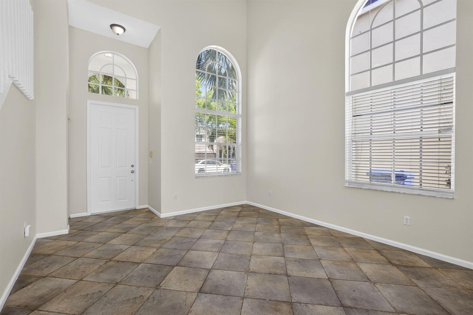 1104 Oakwater Drive, Royal Palm Beach FL 33411 photo 3