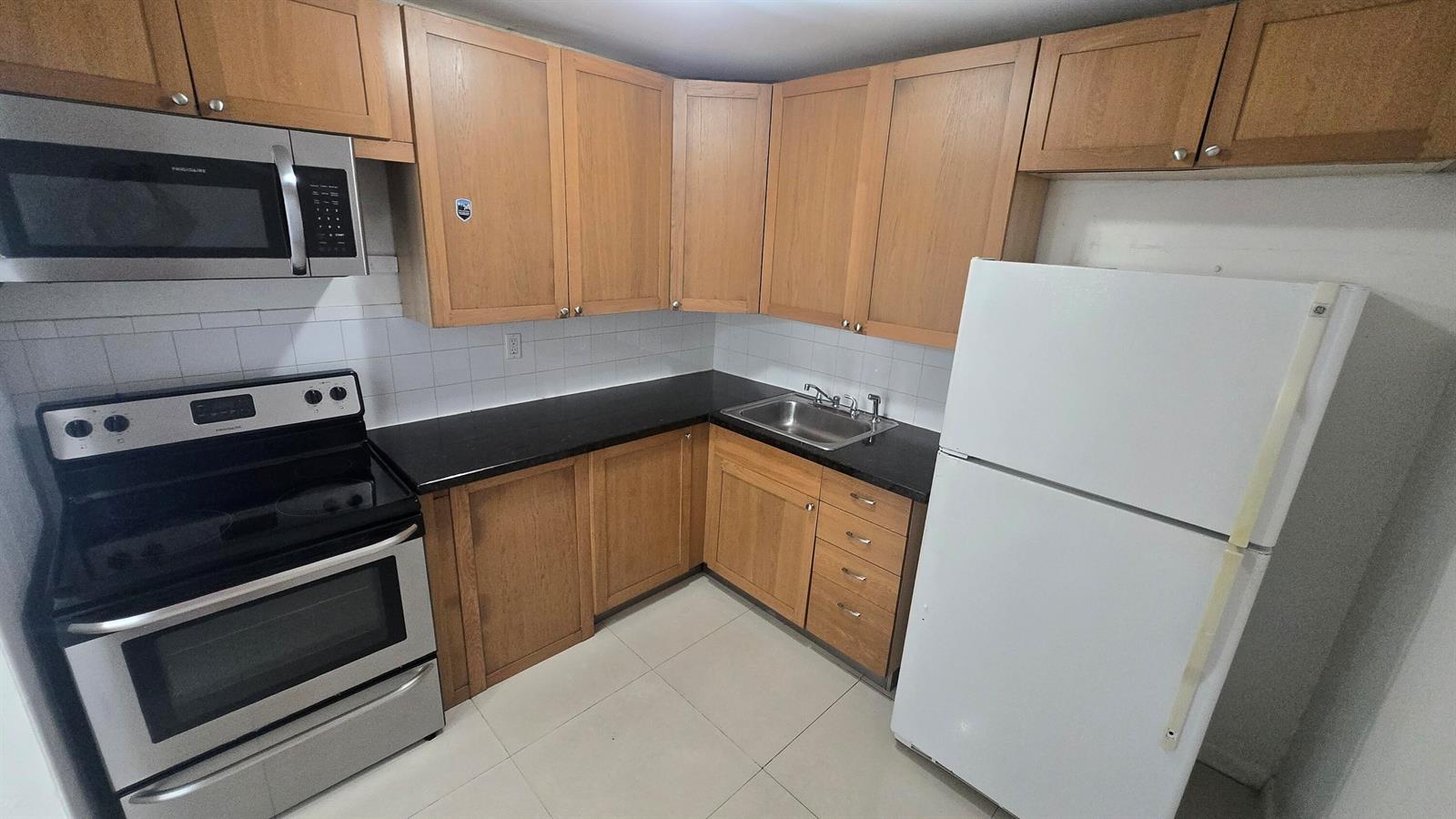 15221 NE 6th Avenue # A210, Miami FL 33162 photo 3