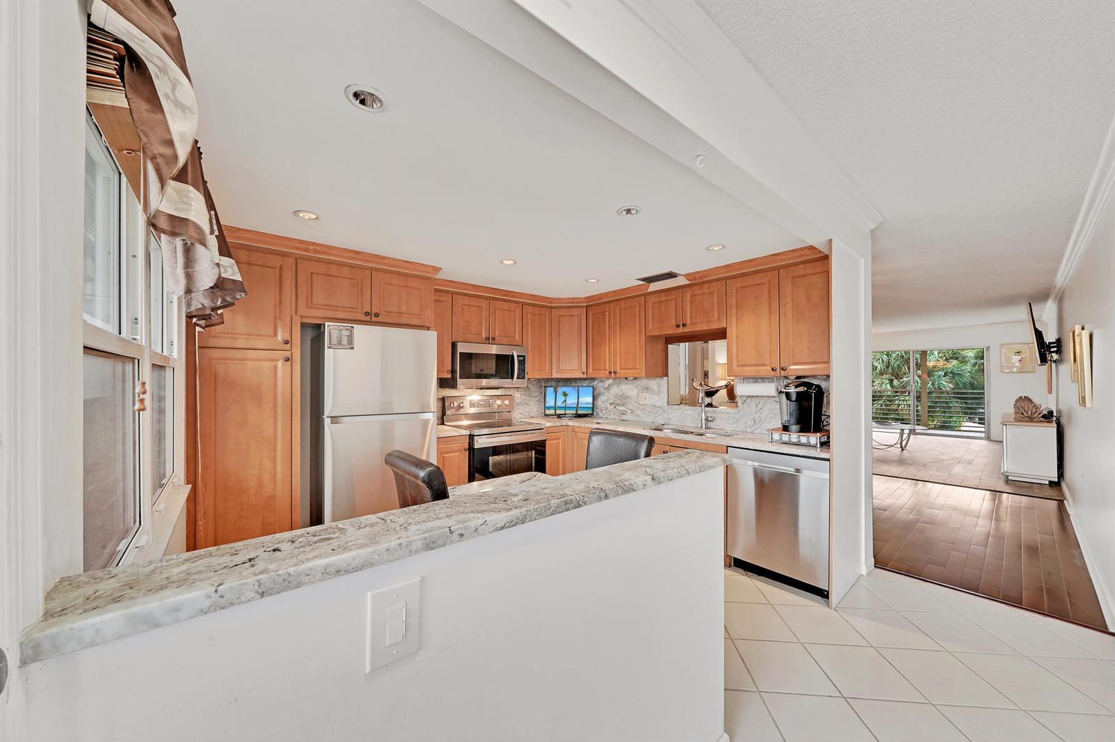2004 Granada Drive # J3, Coconut Creek FL 33066 photo 5