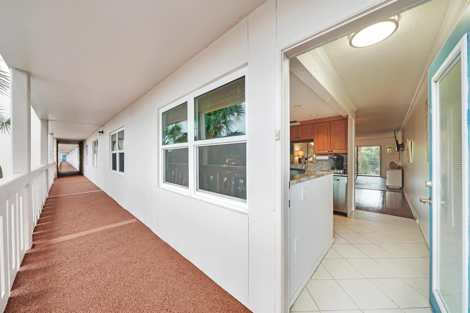 2004 Granada Drive # J3, Coconut Creek FL 33066 photo 4