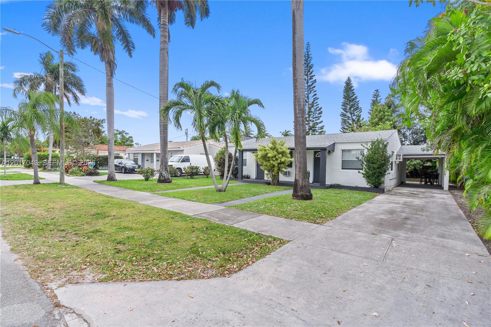 Hallandale Beach, FL 33009 photo 2
