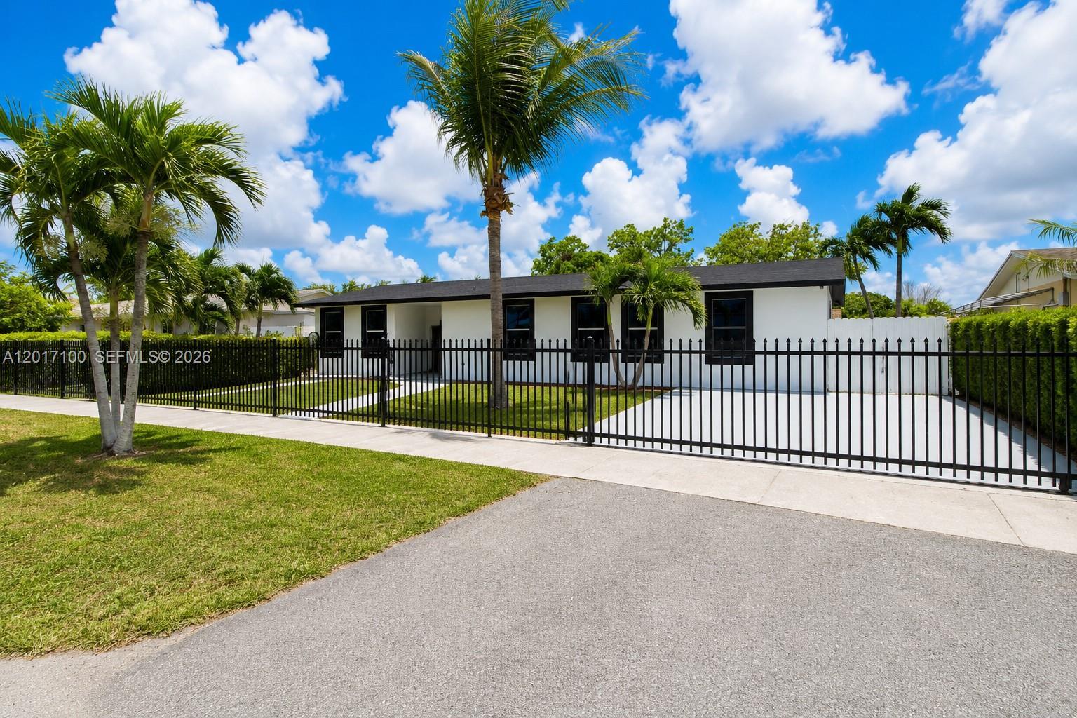 19050 SW 125th Ave, Miami FL 33177 photo 3