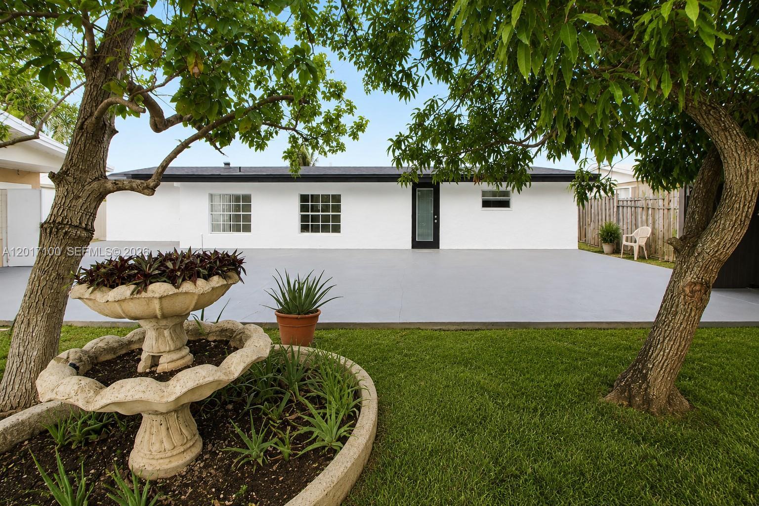19050 SW 125th Ave, Miami FL 33177 photo 4