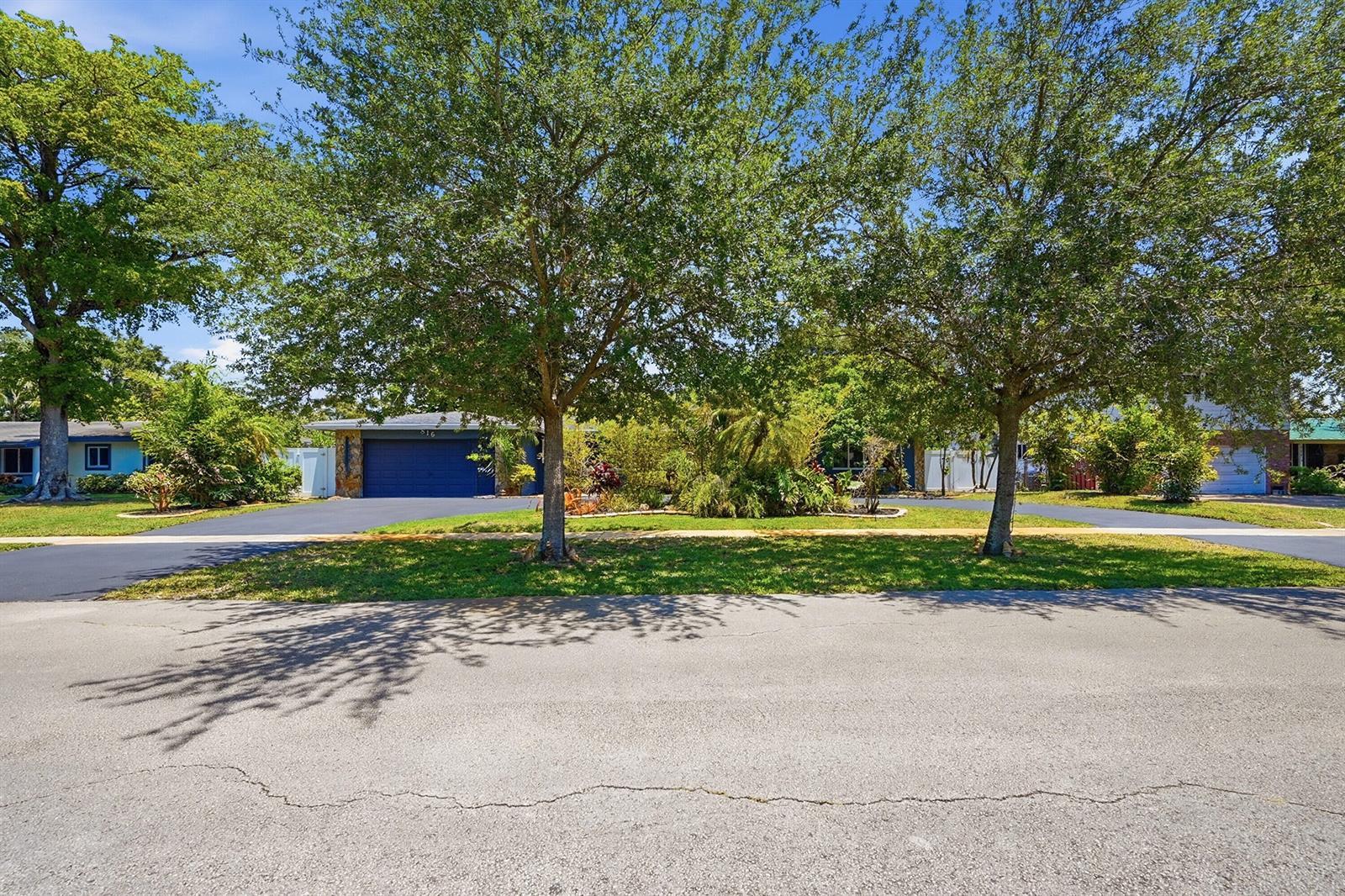 816 NW 66th Avenue, Plantation FL 33317 photo 2