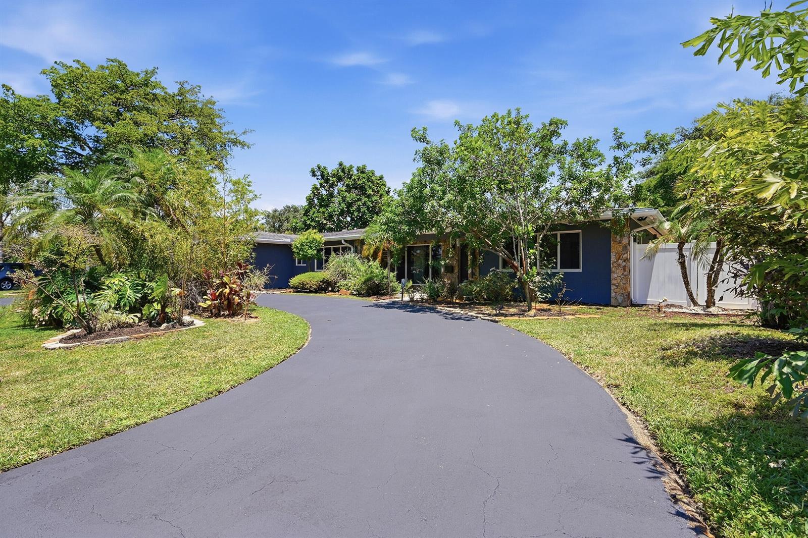 816 NW 66th Avenue, Plantation FL 33317 photo 3