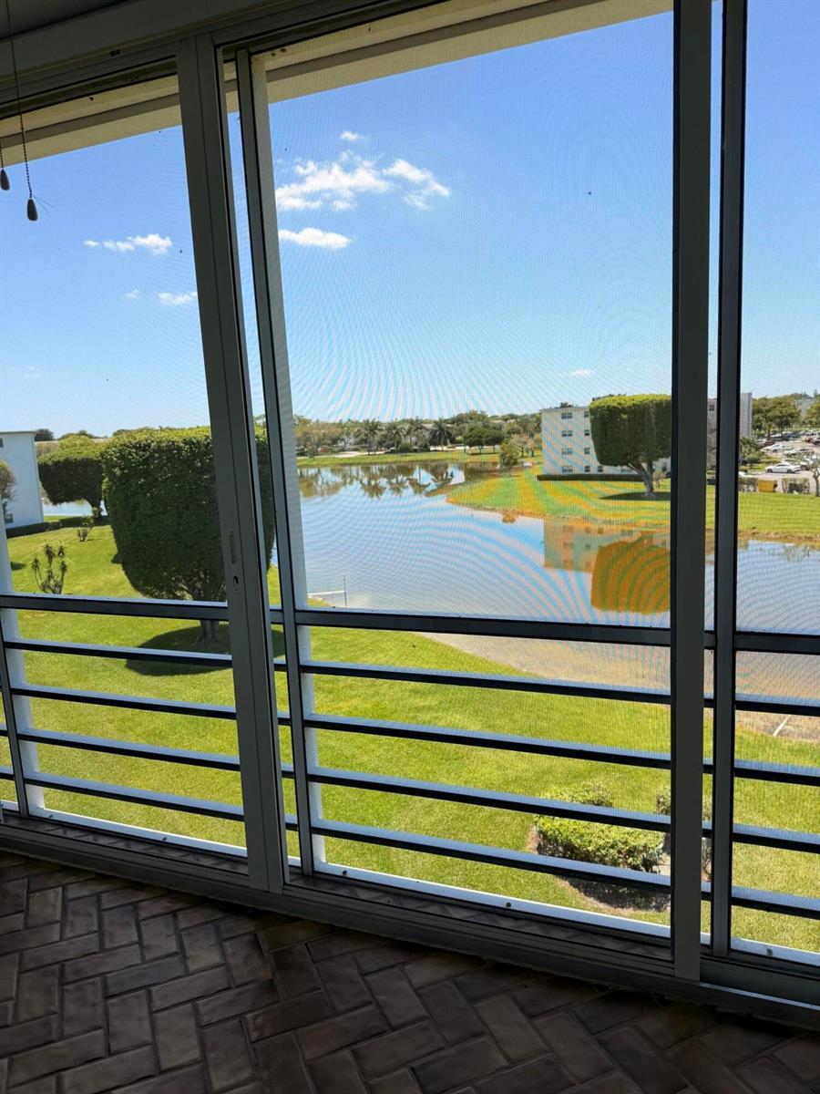 4074 Cornwall D, Boca Raton FL 33434
