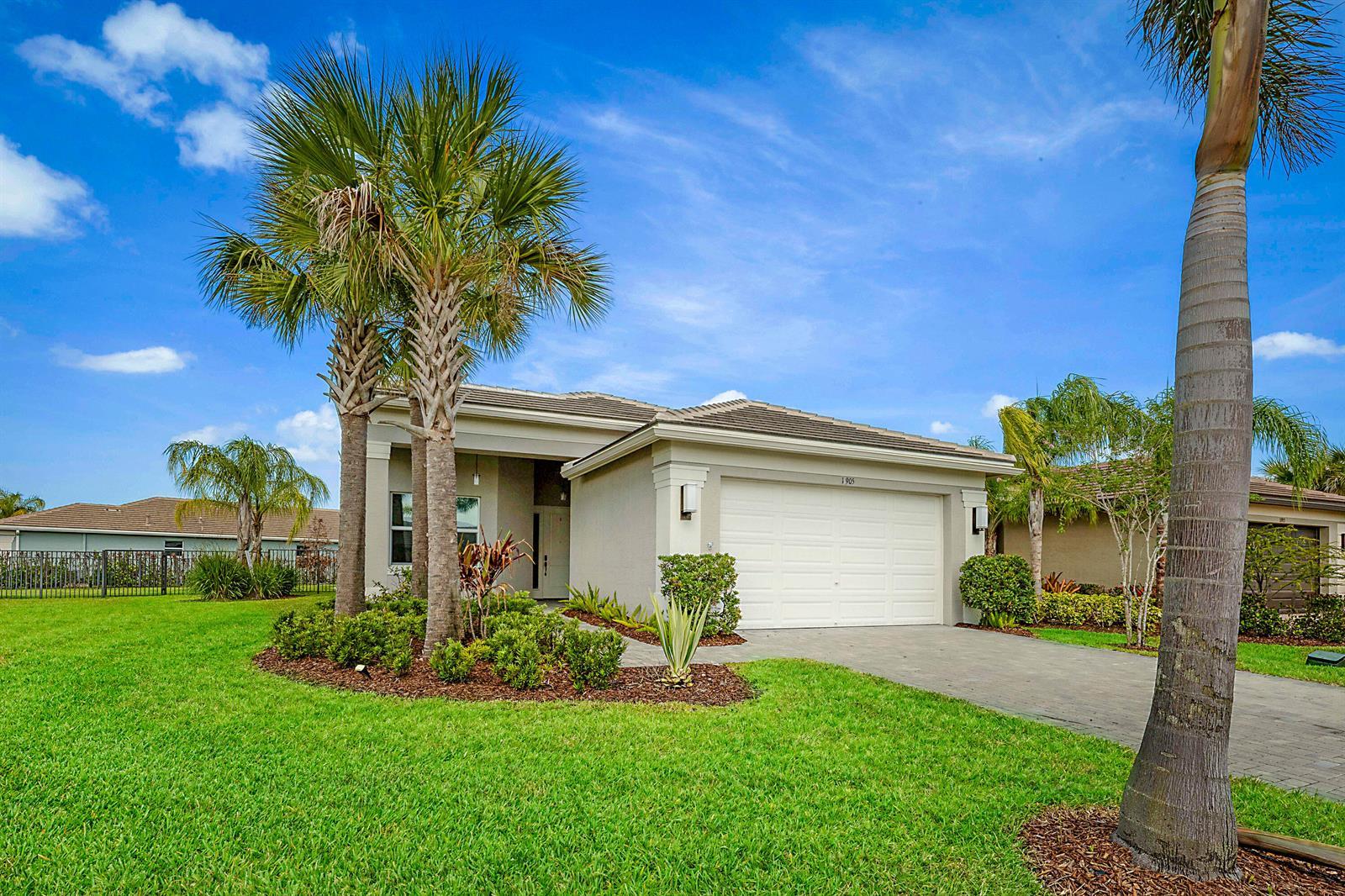 11905 SW Seaway Street, Port St. Lucie FL 34987 photo 2
