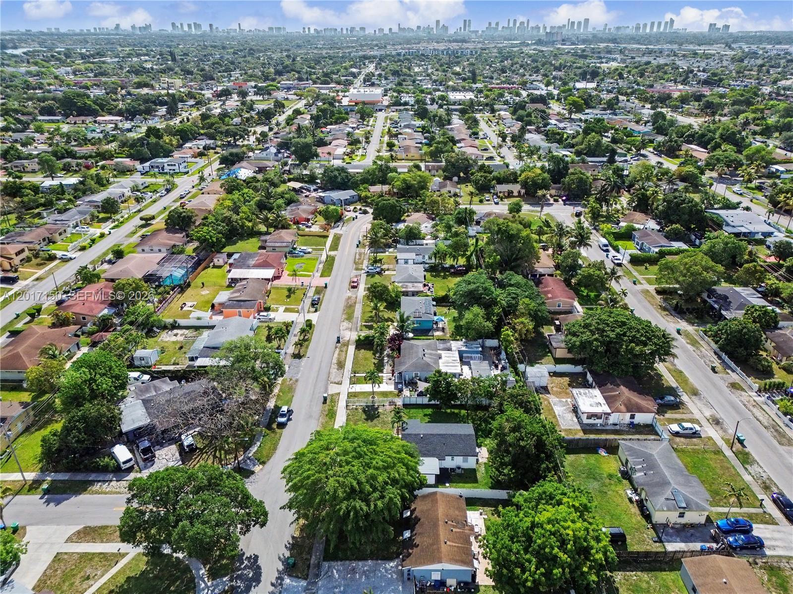 580 NW 194th Ter, Miami Gardens FL 33169 photo 2