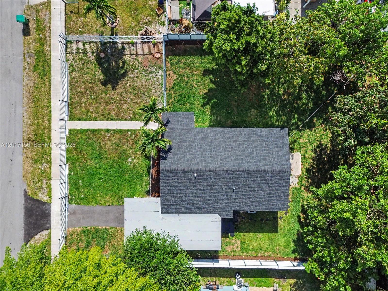 580 NW 194th Ter, Miami Gardens FL 33169 photo 3