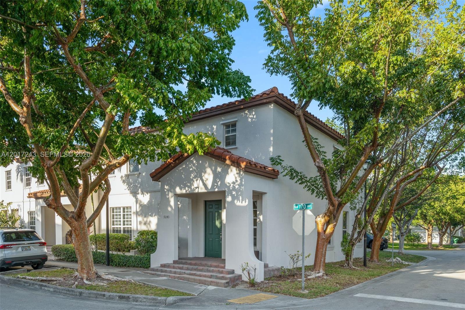 9243 SW 170th Ave, Miami FL 33196 photo 2