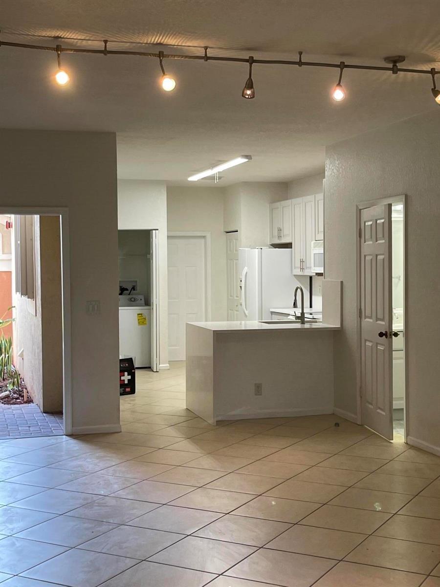 3909 Tree Top Drive # 3909, Weston FL 33332 photo 4