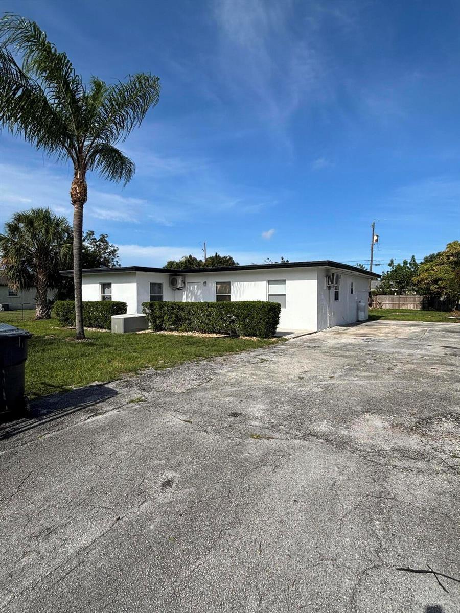 328 Urquhart Street, FL 33461