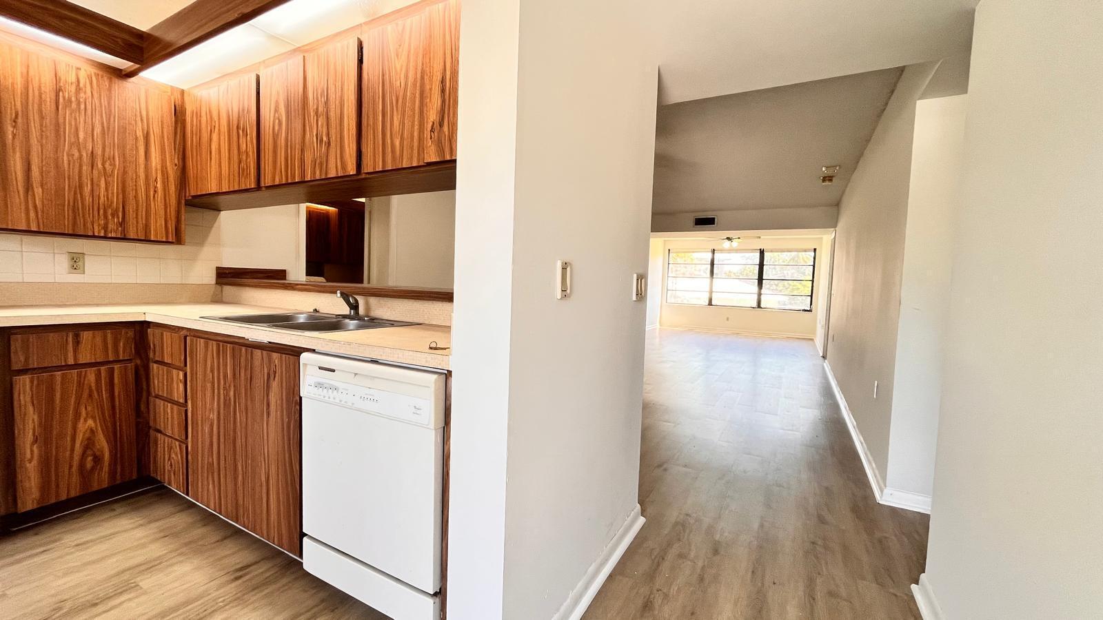 3511 Village Boulevard Unit 206, West Palm Beach FL 33409 photo 3