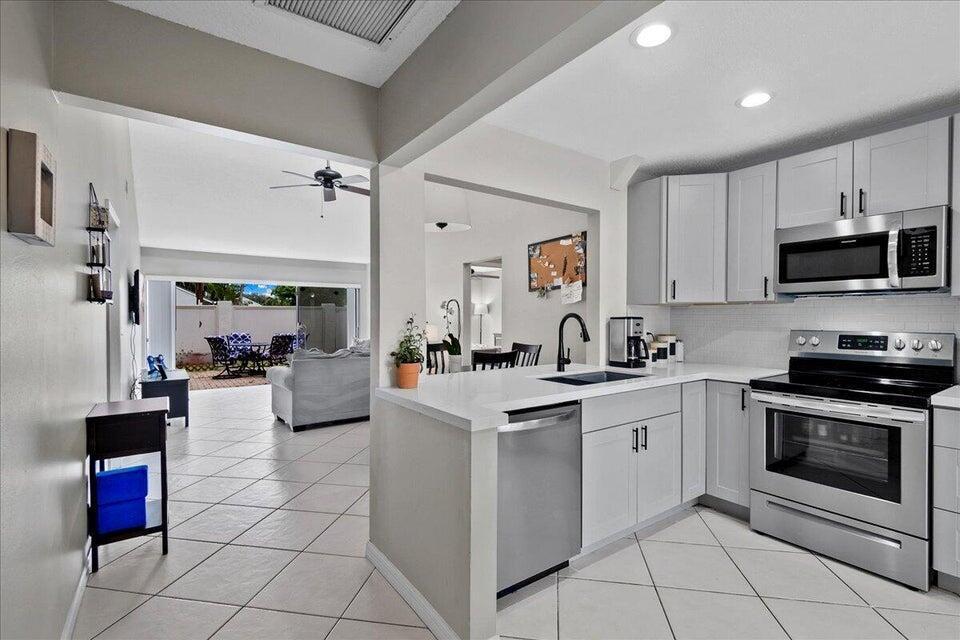 12875 Spinnaker Lane, Wellington FL 33414