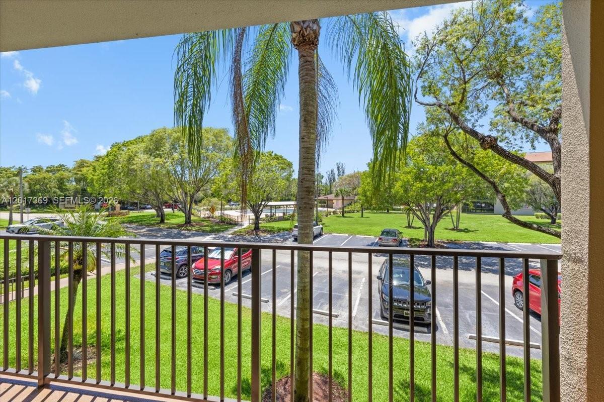 1351 SW 141st Ave # 213G, Pembroke Pines FL 33027 photo 3