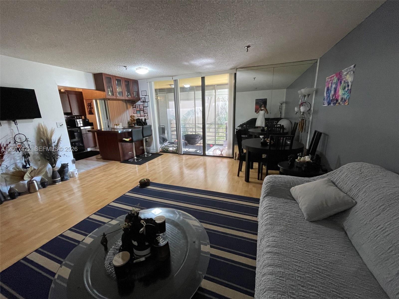 671 NE 195th St, Miami FL 33179 photo 2