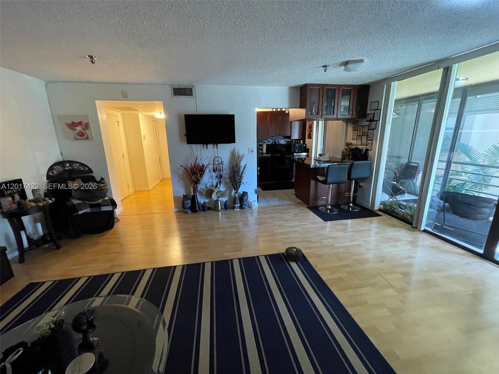 671 NE 195th St, Miami FL 33179 photo 4