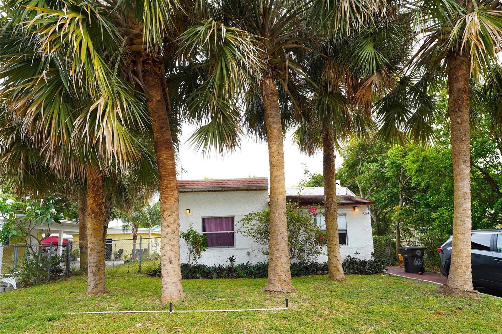 624 51st Street, West Palm Beach FL 33407