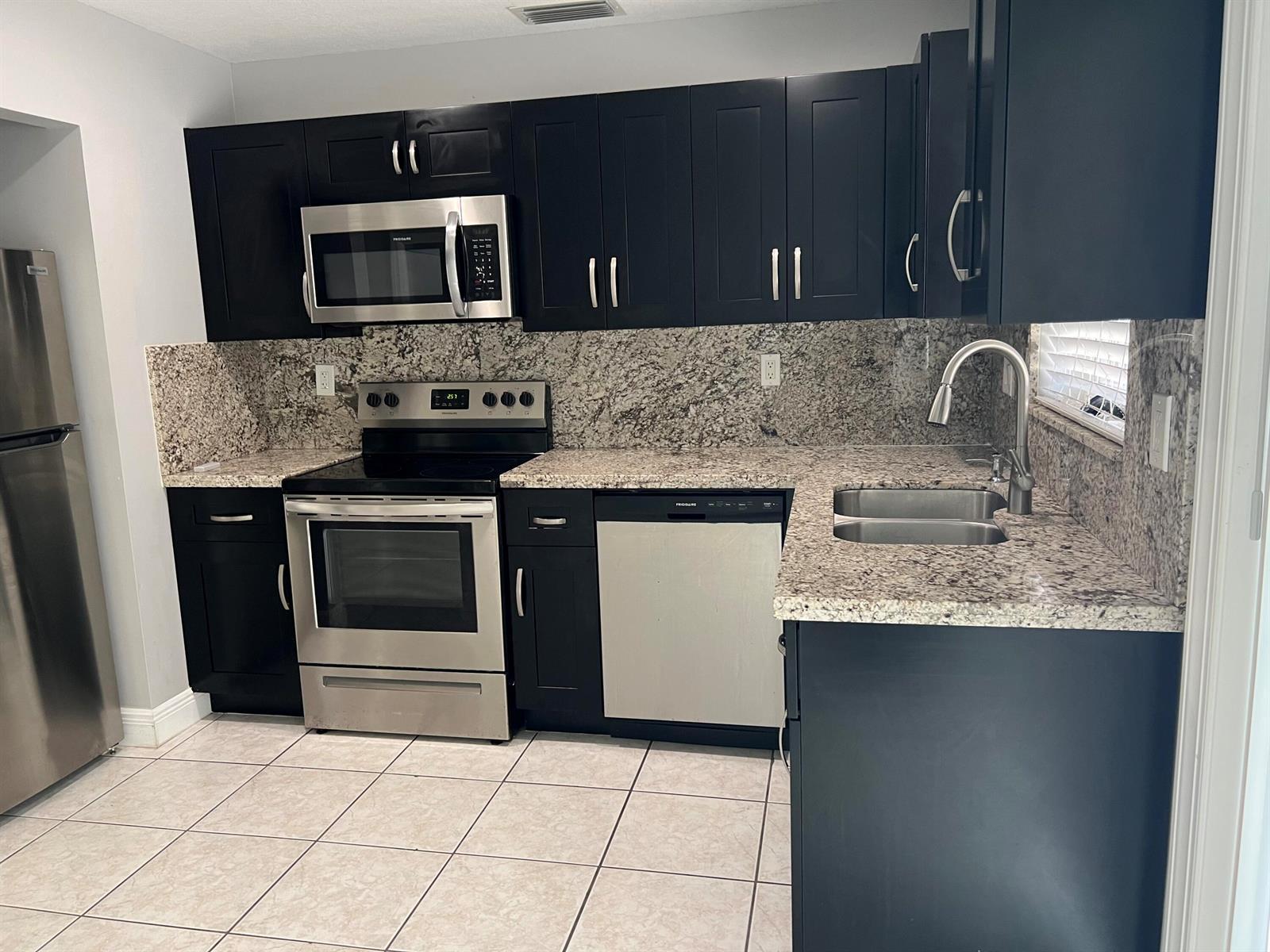 13671 Yarmouth Court, Wellington FL 33414 photo 5