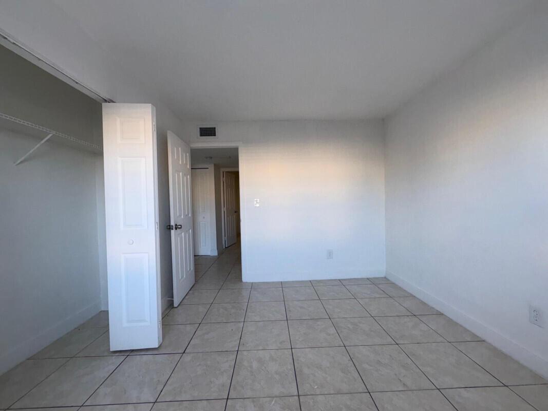 1095 W 77th Street # 202, Hialeah FL 33014 photo 4