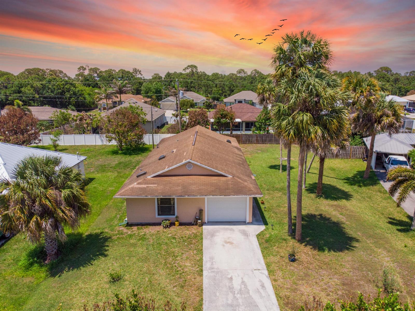 1573 SW Dycus Avenue, Port St. Lucie FL 34953