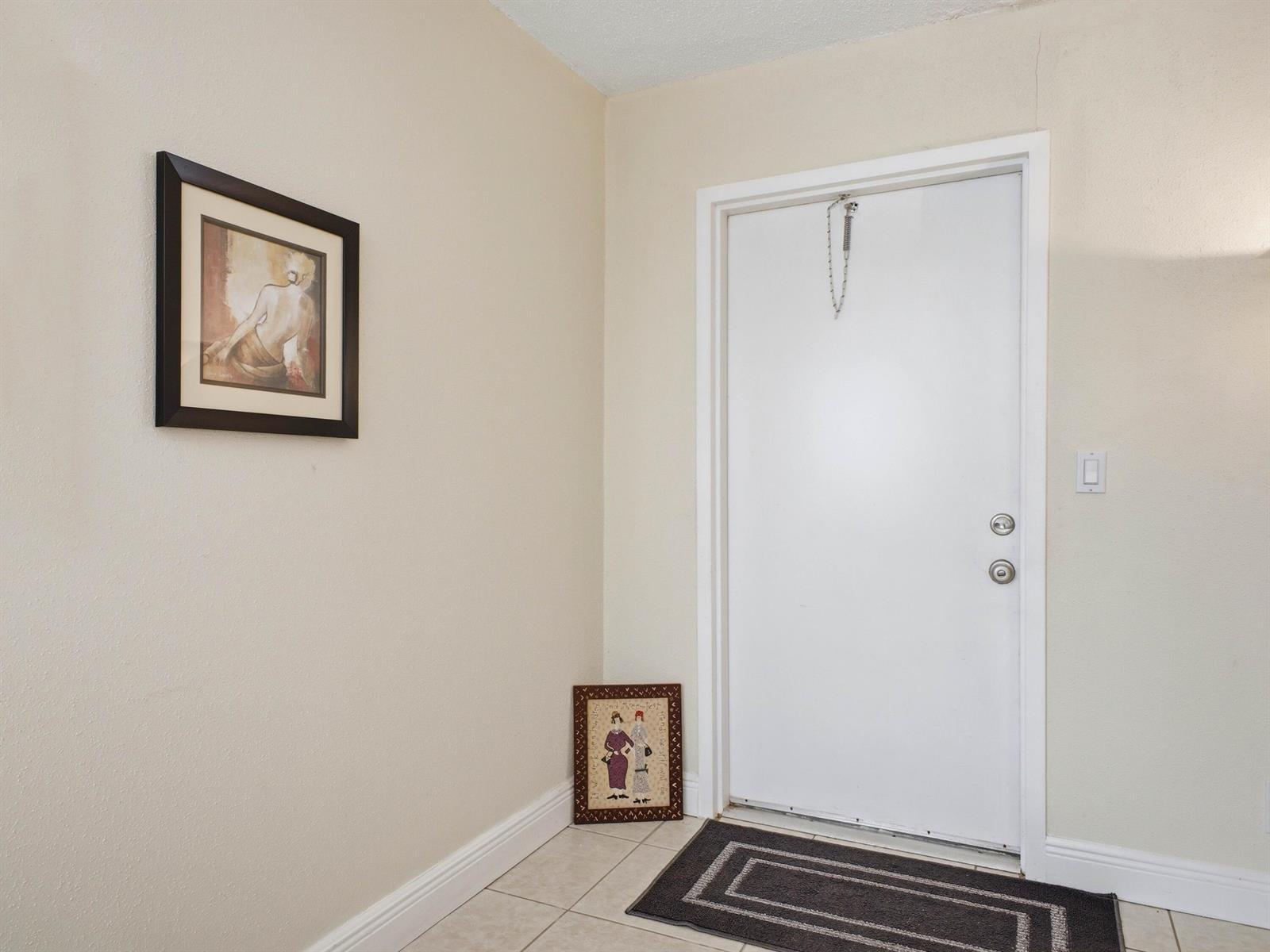 202 Brittany E, Delray Beach FL 33446 photo 4