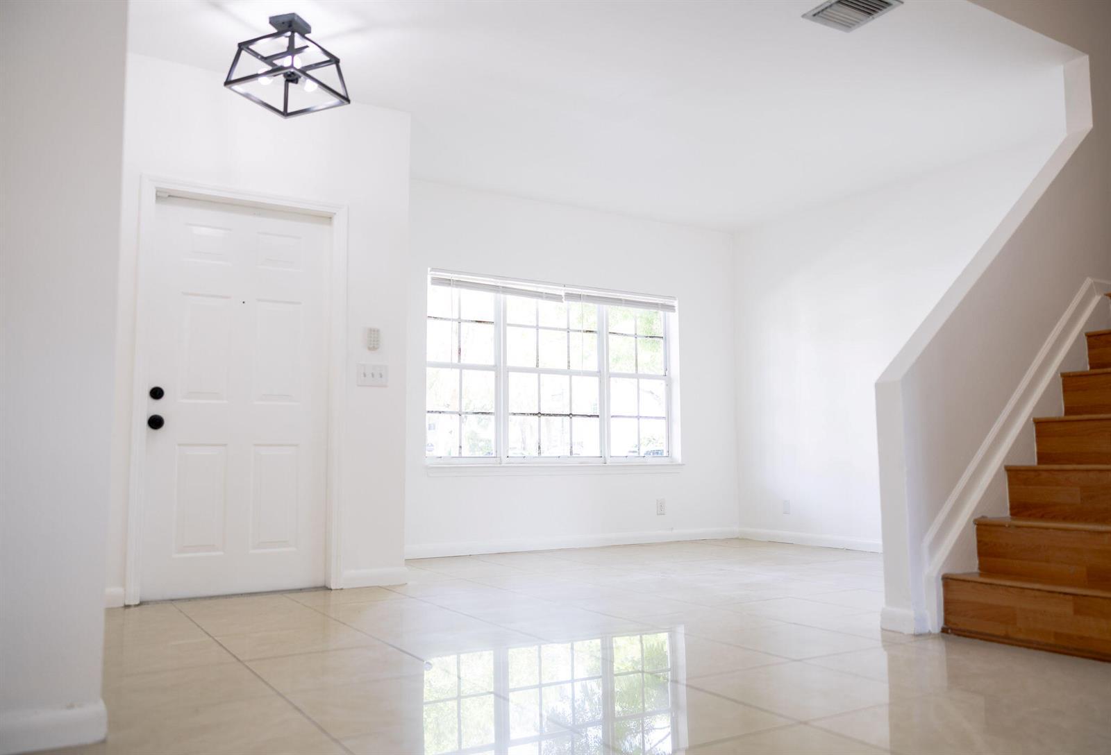 5920 S Golden Beauty Lane, Tamarac FL 33321 photo 3
