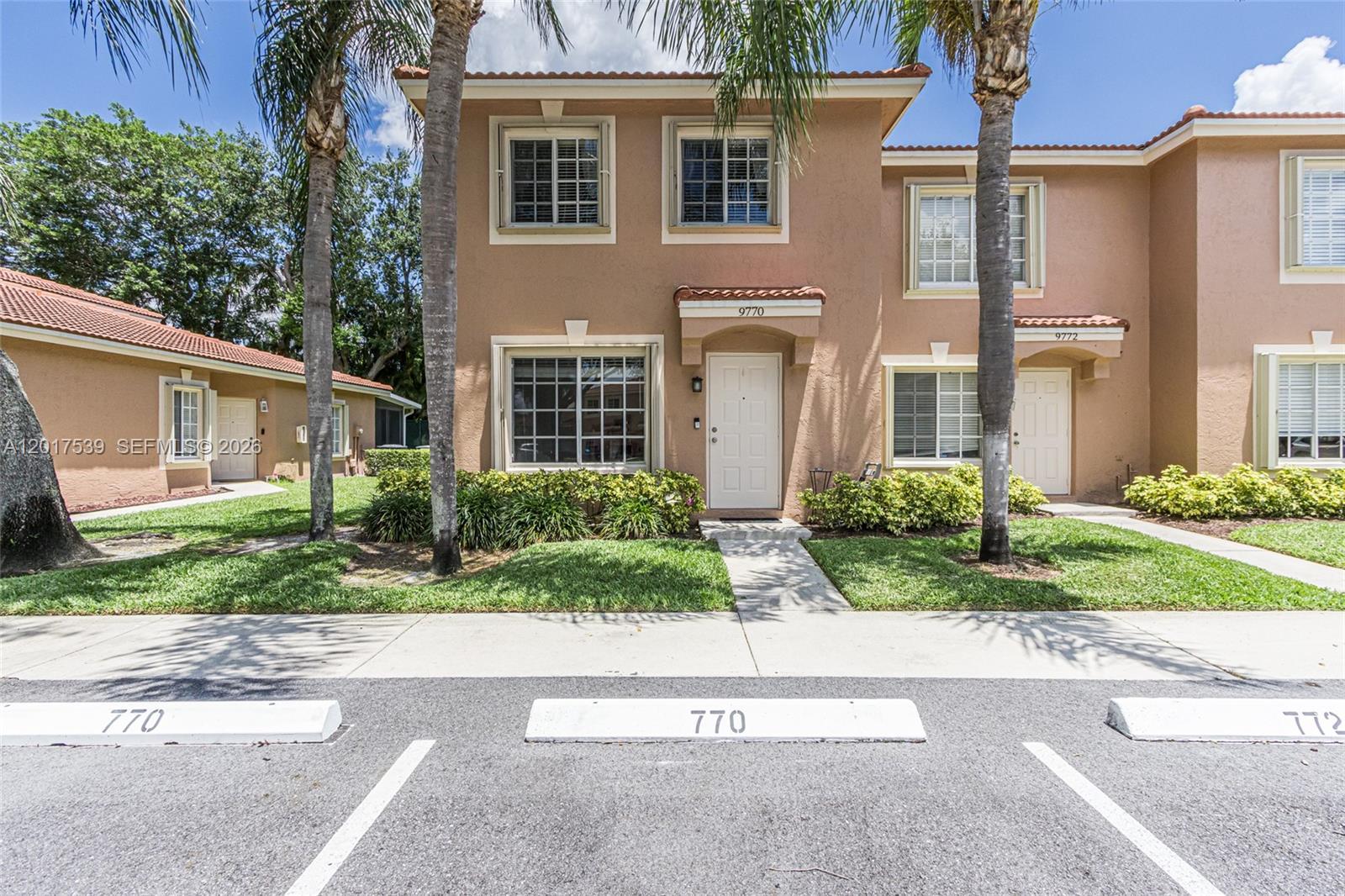 9770 Kamena Cir, Boynton Beach FL 33436