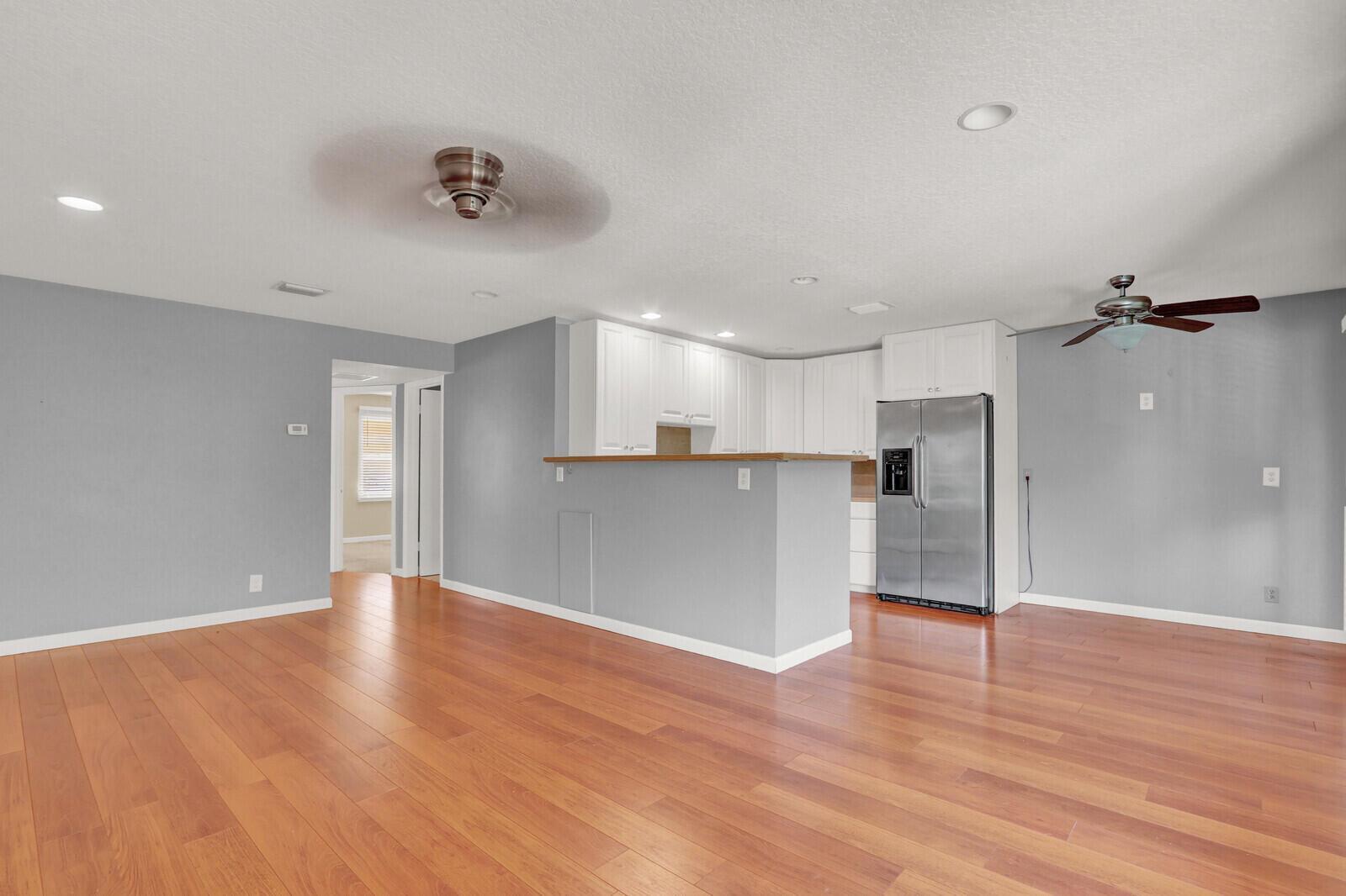312 Southwind Drive # 207, North Palm Beach FL 33408 photo 3