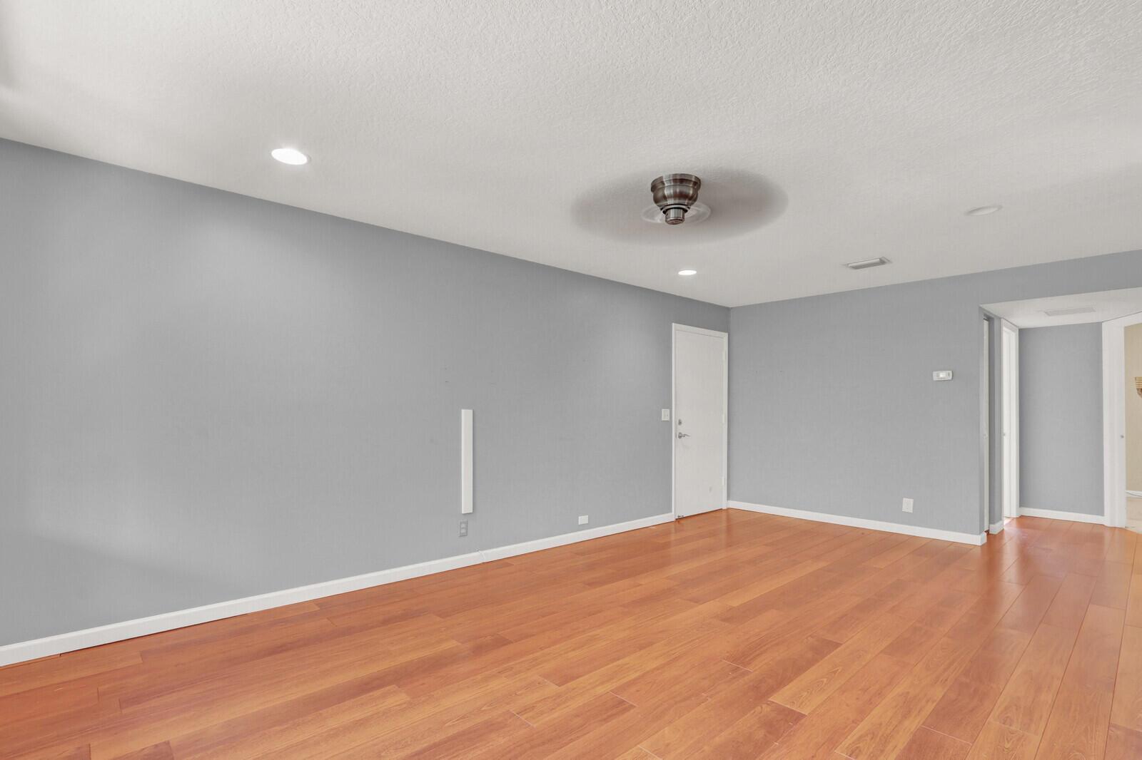 312 Southwind Drive # 207, North Palm Beach FL 33408 photo 4