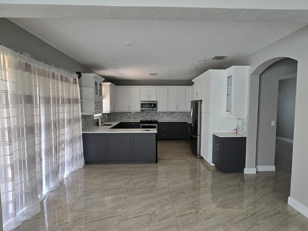 4436 Laurel Place, Weston FL 33332 photo 3