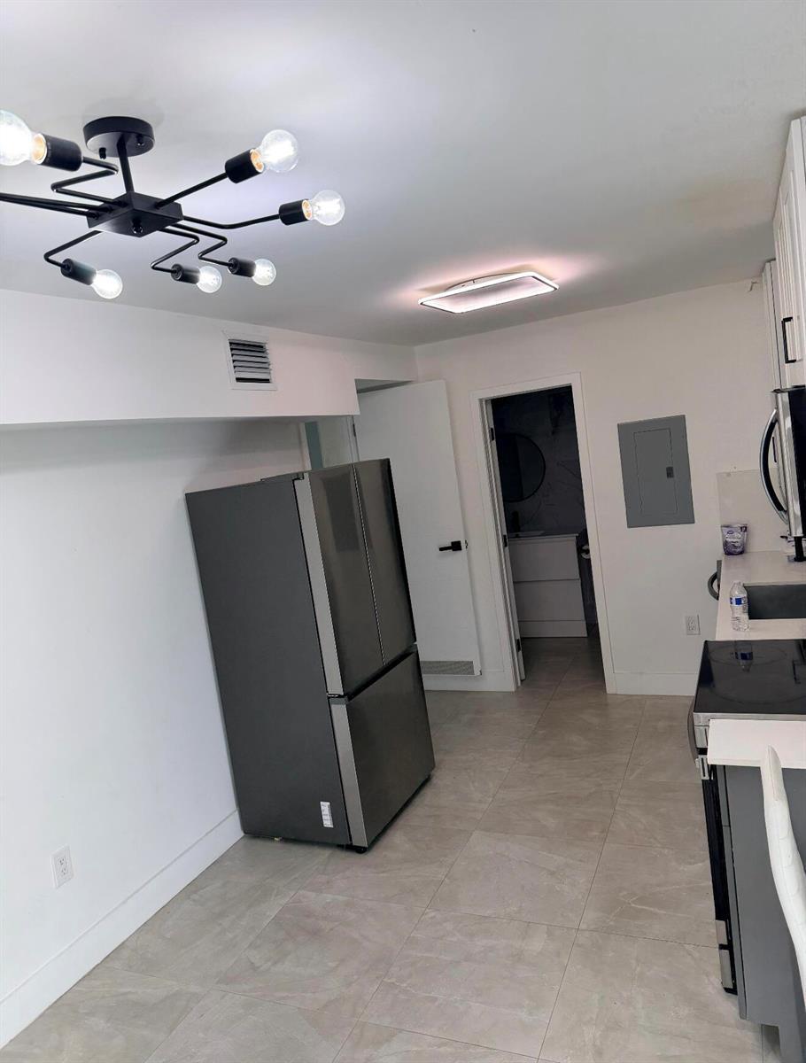 911 79th Terrace # B, Miami Beach FL 33141