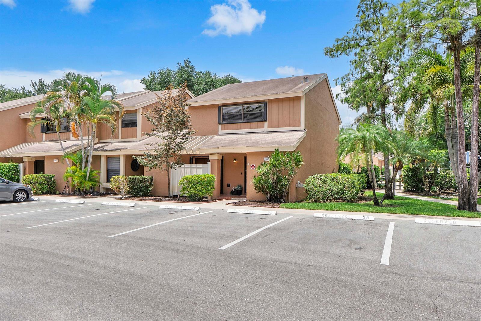 2047 NW 45th Avenue # 2047, Coconut Creek FL 33066