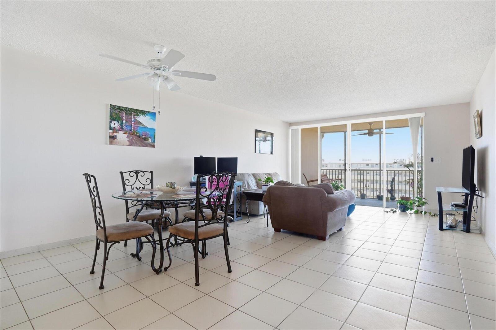 1750 NE 191st Street # 811, North Miami Beach FL 33179 photo 4