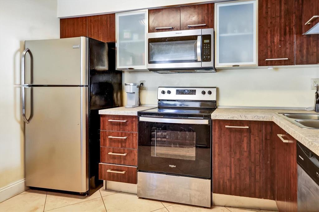 720 NW 91st Terrace, Plantation FL 33324 photo 2