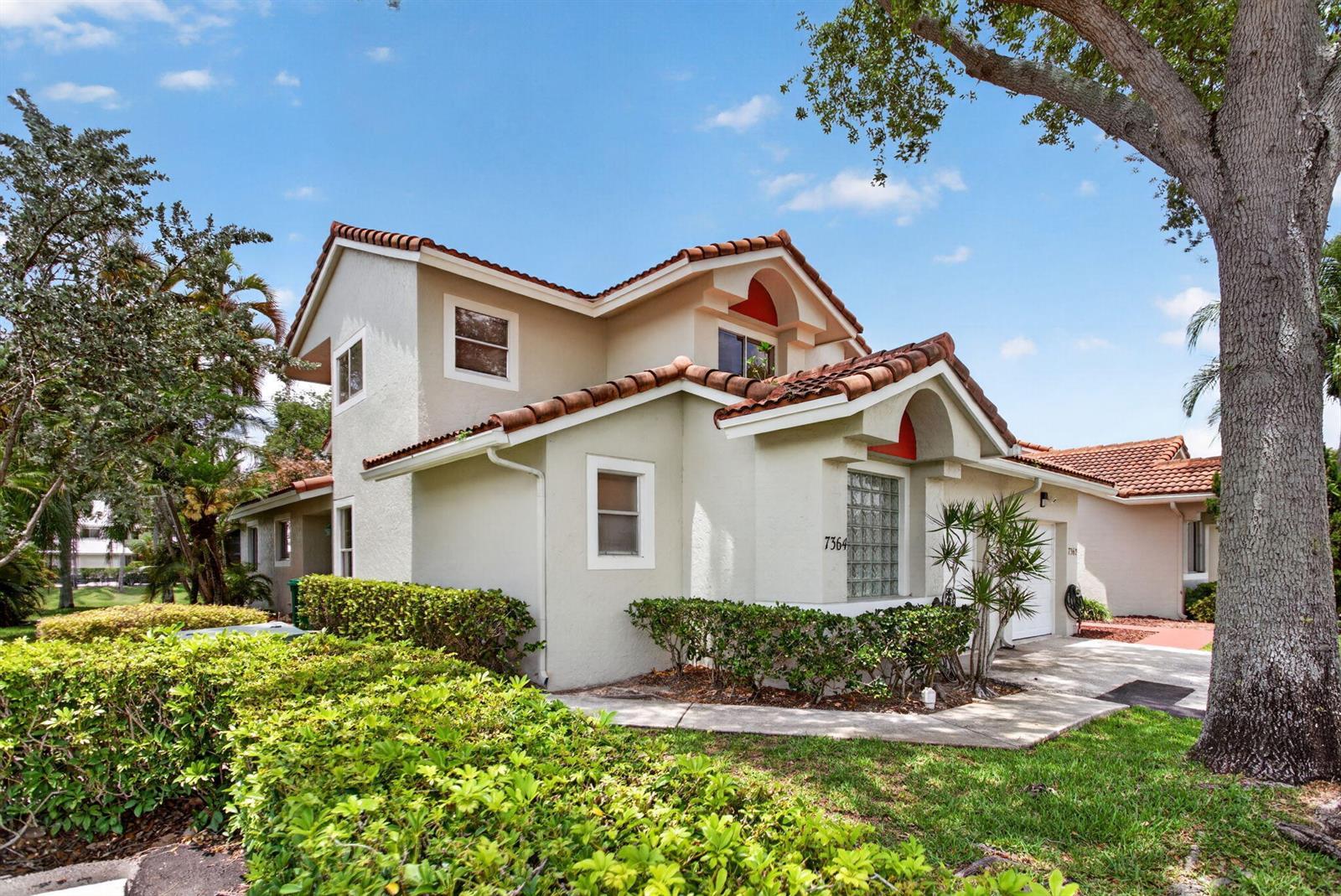 7364 Pinewalk Drive S, Margate FL 33063 photo 3