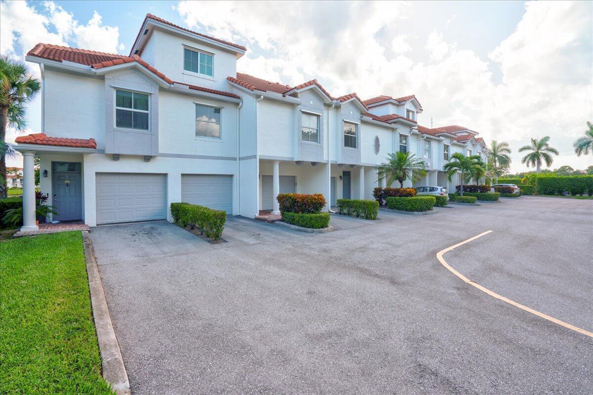 2012 Alta Meadows Lane # 103, Delray Beach FL 33444 photo 3