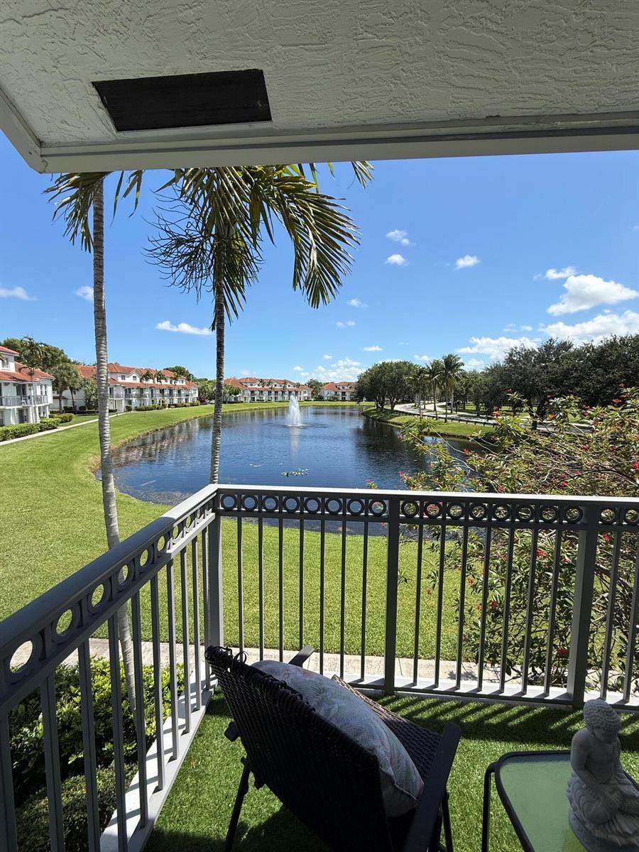 2012 Alta Meadows Lane # 103, Delray Beach FL 33444