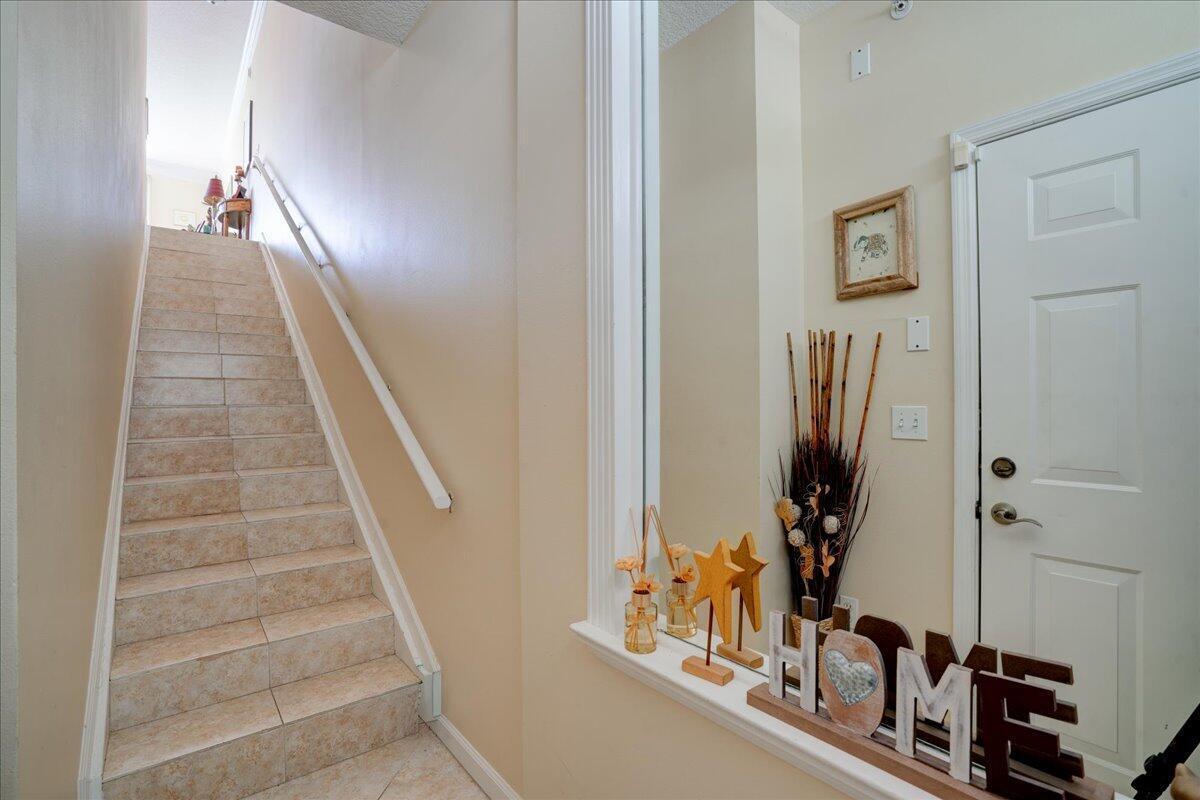 2012 Alta Meadows Lane # 103, Delray Beach FL 33444 photo 4