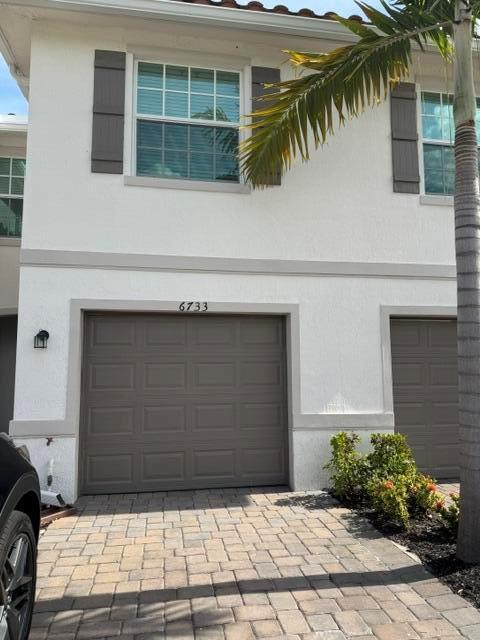 6733 Broadwater Lane, FL 33467